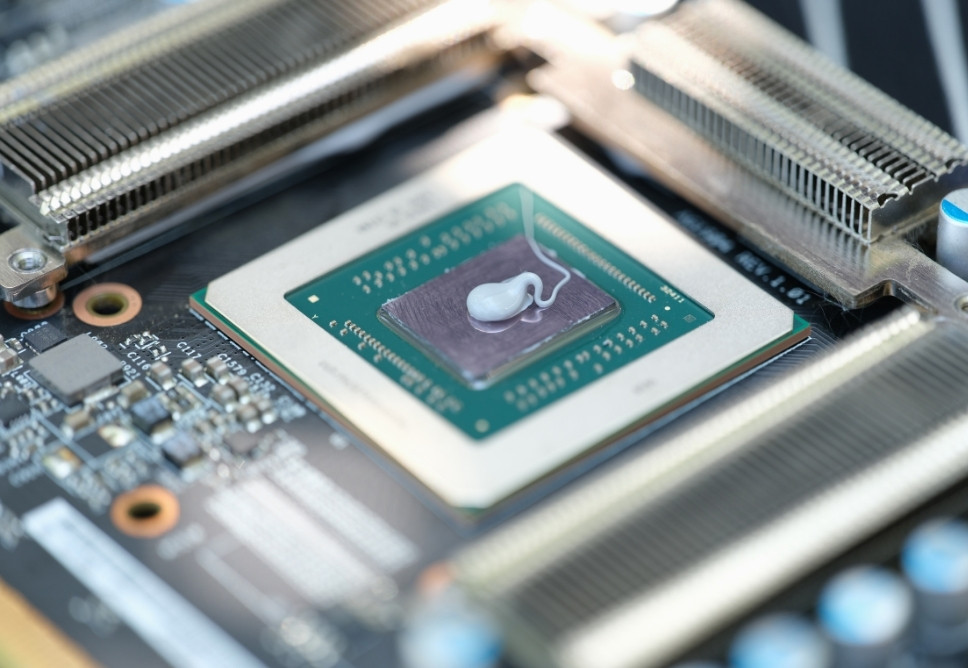 Dấu Hiệu Máy Tính Bị Khô Keo Tản Nhiệt? 10 Cách Nhận Biết Sớm