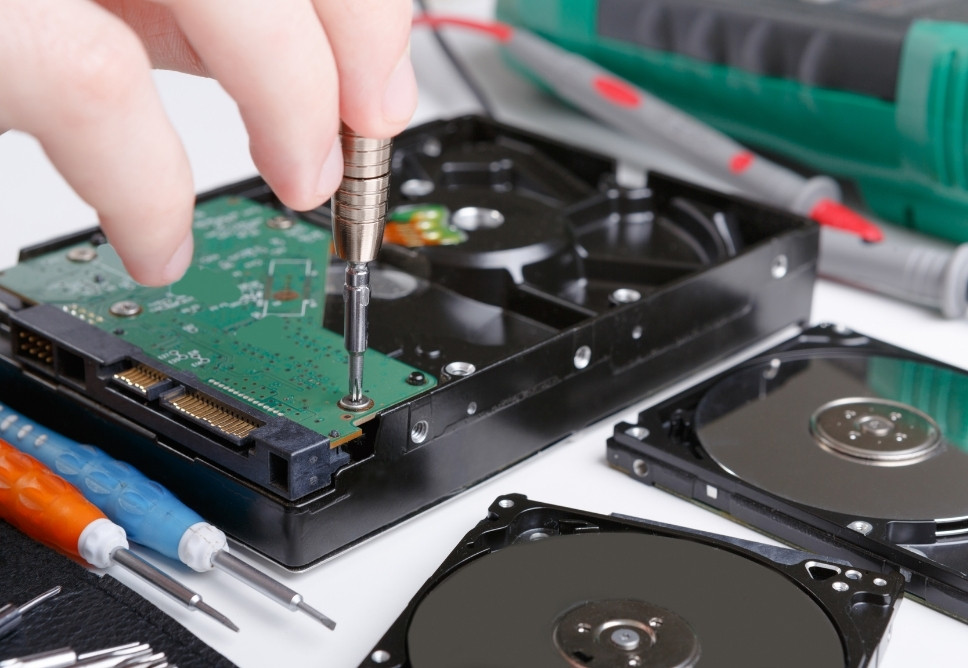 Dấu Hiệu Máy Tính Bị Lỗi Ổ Cứng? Hướng Dẫn Xử Lý Kịp Thời - Tránh Mất Dữ Liệu