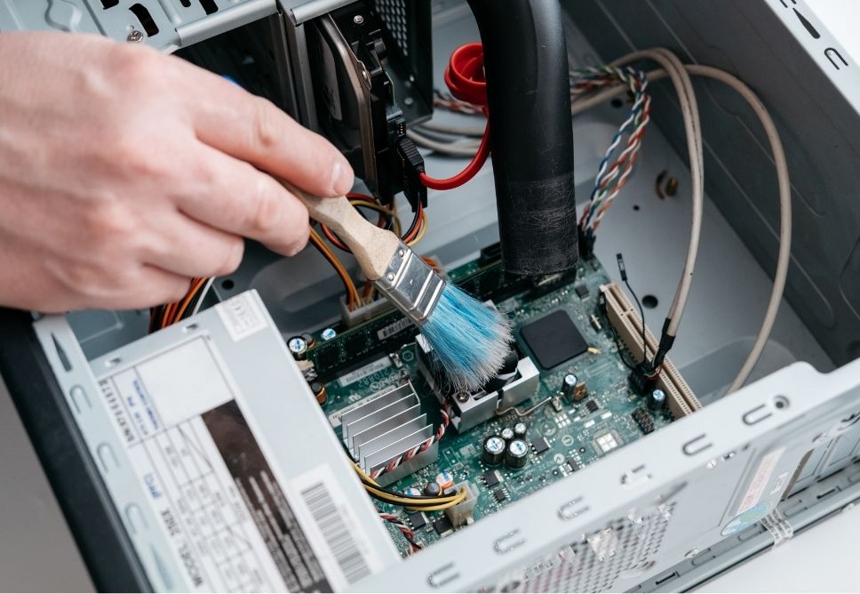 Hướng Dẫn Vệ Sinh Máy Tính Để Bàn Tại Nhà Đúng Cách